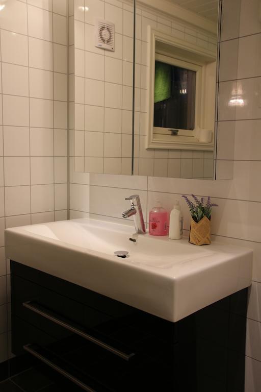 Skomakergarden Ulsteinvik Pokoj fotografie